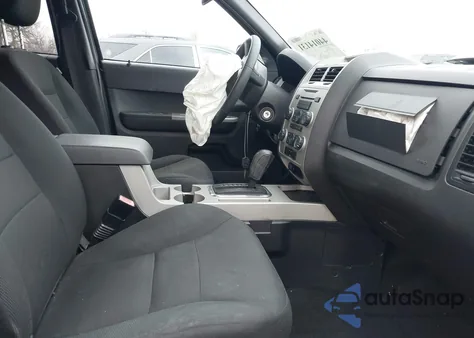 2008 Ford Escape Xlt z USA, uszkodzony, nr VIN 1FMCU931X8KE30480